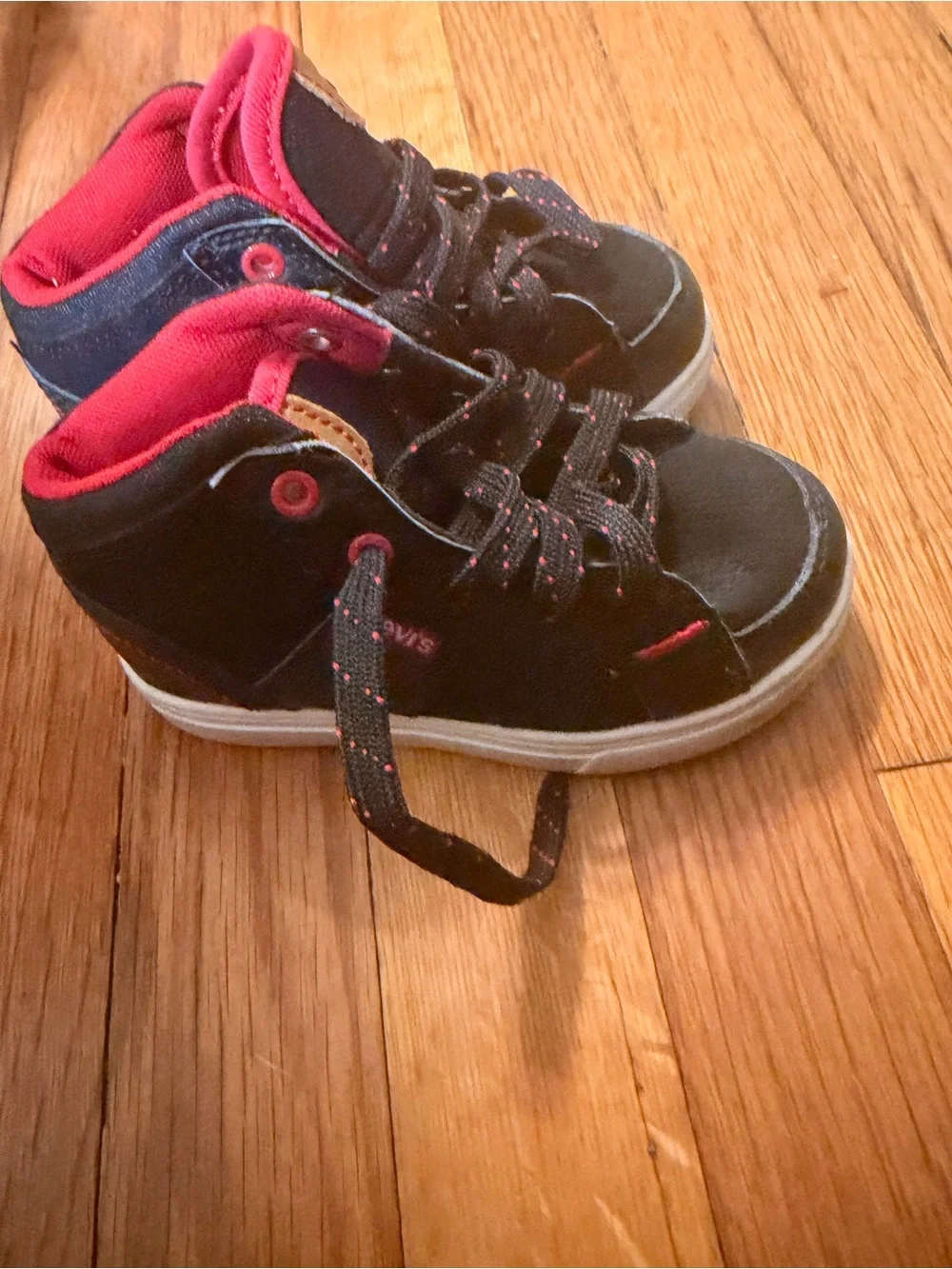 Levi's Black and Red Toddler Size 8 High-Top Sneakers